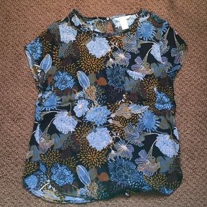 Floral H & M  top 🌼🌿